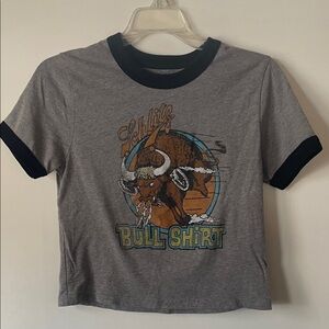 Schlitz brewing Bull Short cropped baby tee size M